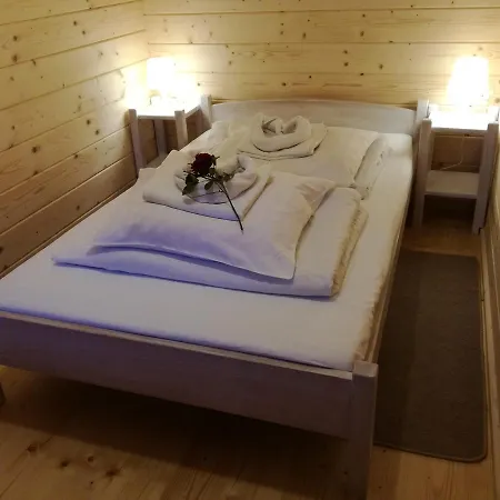 ロッジ Z Jacuzzi Pasja I *